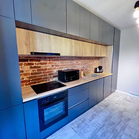 Grand Mamaia Apartment *