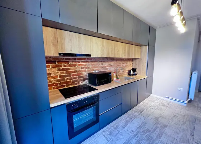 Grand Mamaia Apartment *