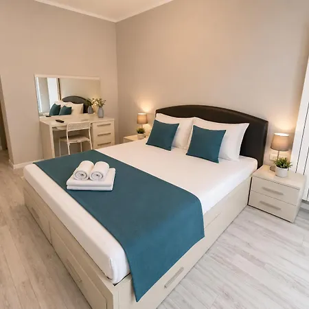 Grand Mamaia Apartament *