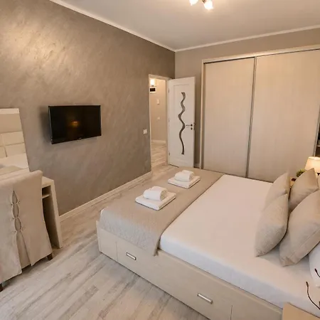 Grand Mamaia Apartament *