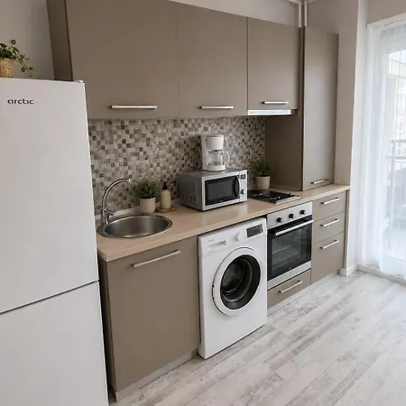 Grand Mamaia Apartament *