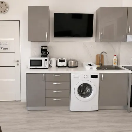 Grand Mamaia Apartment